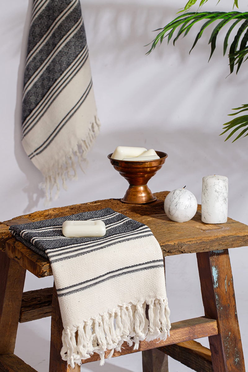 DEMMEX Organic Turkish Hand Towels for Bathroom â€“ 100% Oeko-TEX Certified Turkish Cotton, Quick Dry, Lightweight Kitchen & Travel Towels, Diamond Weave, Large 18x36 Inches, Set of 2, Black - Image 4